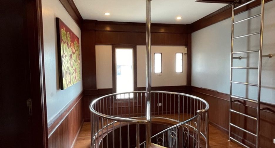 Haus zur Miete und zum Kauf mit 10 Zimmer in San Sai, Chiang Mai