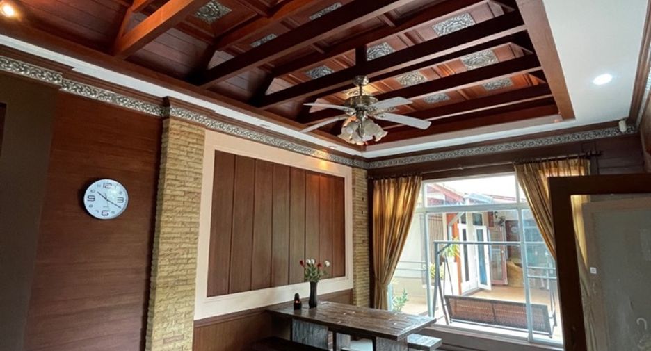 Haus zur Miete und zum Kauf mit 10 Zimmer in San Sai, Chiang Mai