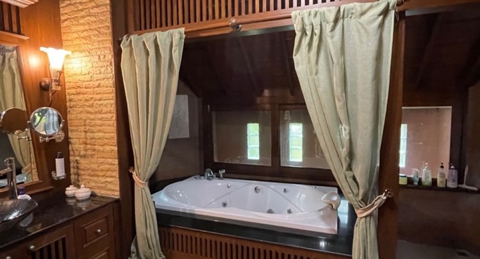 Haus zur Miete und zum Kauf mit 10 Zimmer in San Sai, Chiang Mai