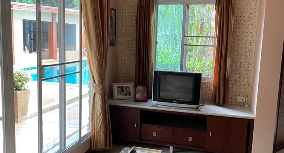 Haus zur Miete und zum Kauf mit 10 Zimmer in San Sai, Chiang Mai