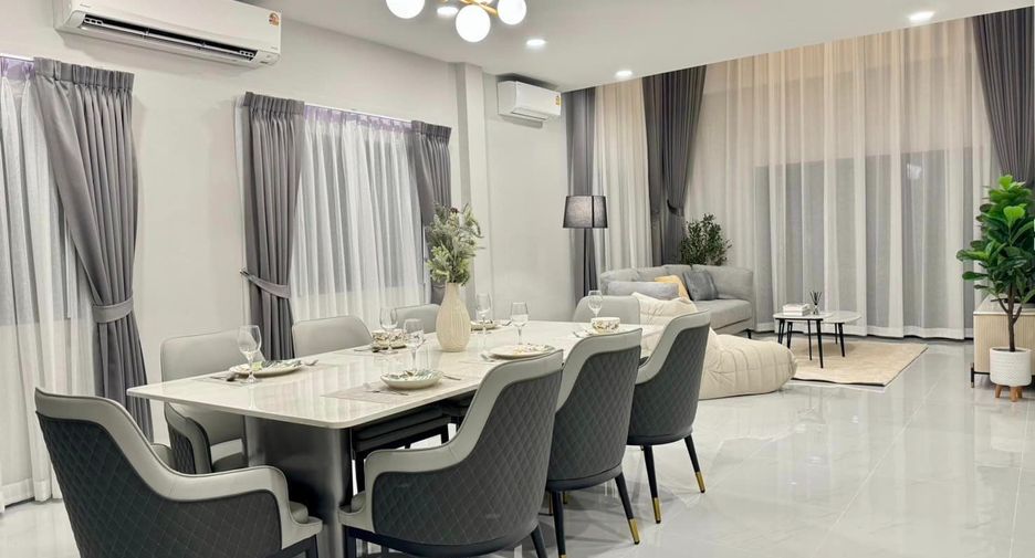 For rent and for sale 4 bedrooms house in Bang Phli, Samut Prakan