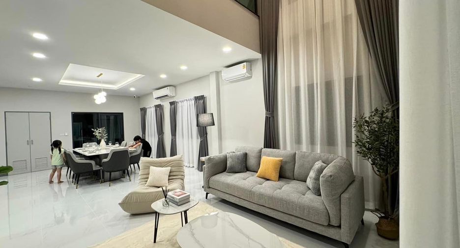 For rent and for sale 4 bedrooms house in Bang Phli, Samut Prakan