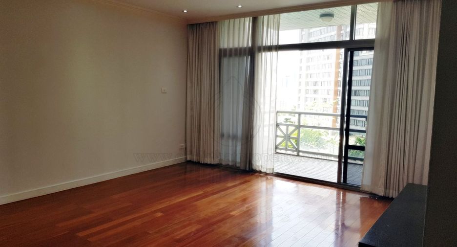 Wohnung zur Miete mit 2 Zimmer in Pathum Wan, Bangkok