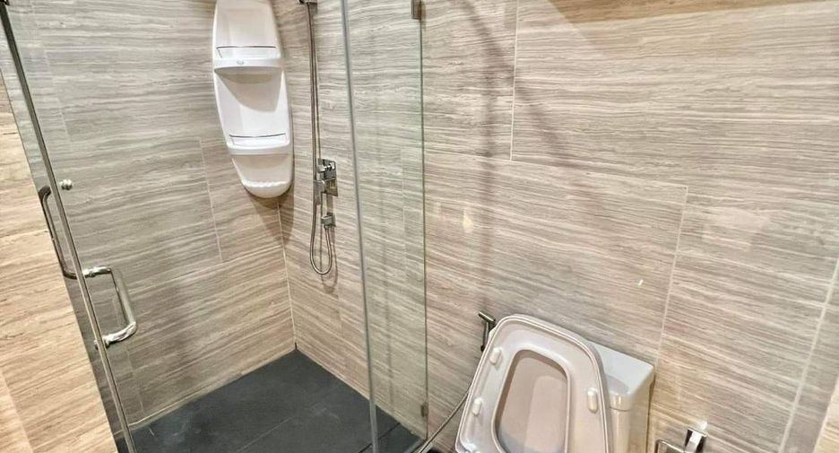 For rent 2 bedrooms condo in Bang Lamung, Chonburi