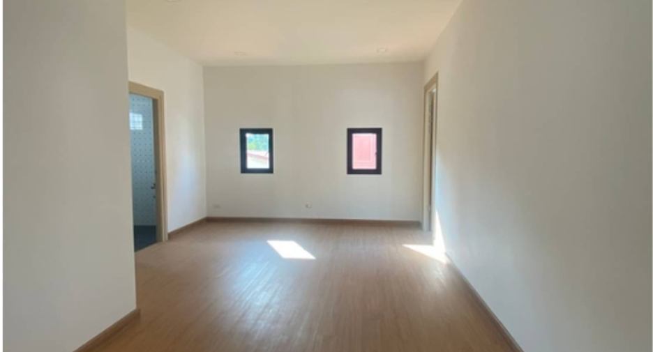 For sale 3 bedrooms townhouse in Khlong Toei, Bangkok