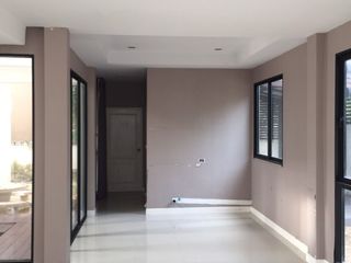 Casa en venta de estudio en Nong Chok, Bangkok
