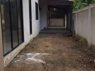 Casa en venta de estudio en Nong Chok, Bangkok