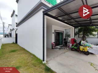 For sale 4 bed townhouse in Phan Thong, Chonburi
