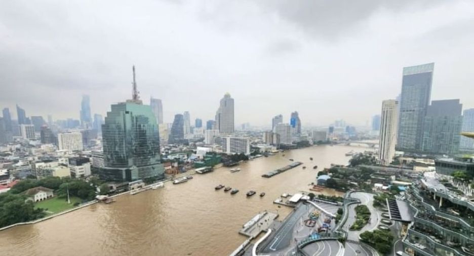 For sale 3 ベッドルーム condo in Khlong San, Bangkok