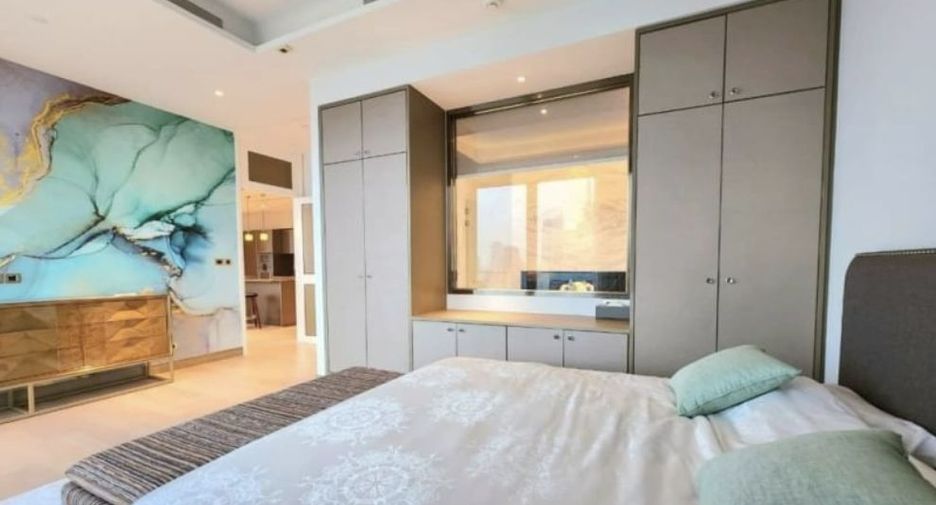 For sale 3 ベッドルーム condo in Khlong San, Bangkok