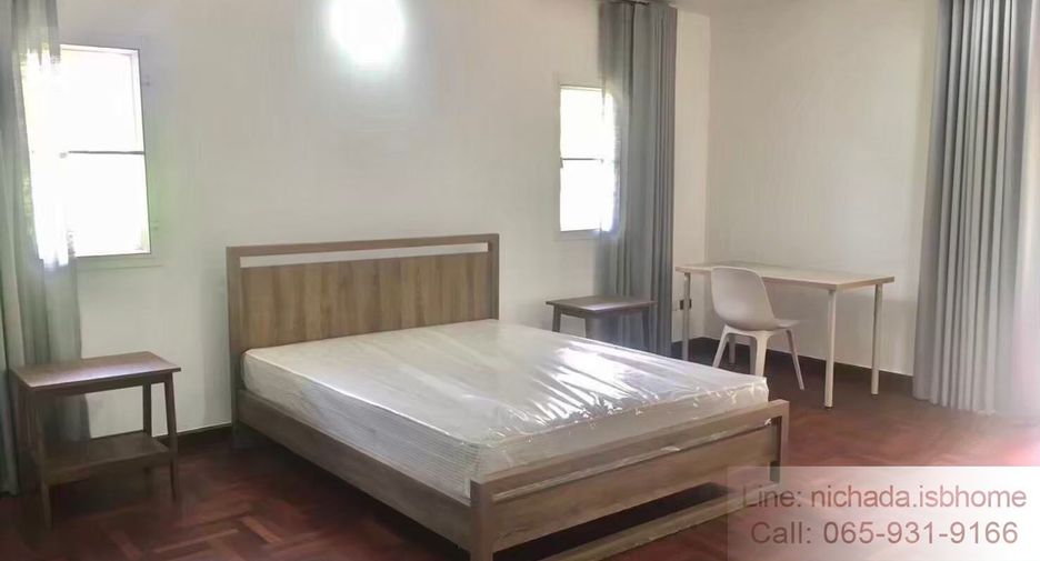 Haus zur Miete und zum Kauf mit 4 Zimmer in Pak Kret, Nonthaburi