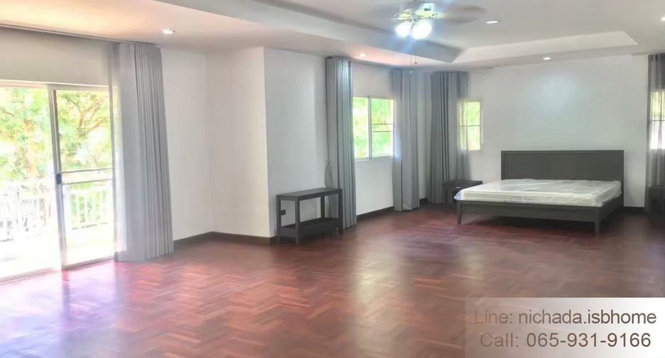 Haus zur Miete und zum Kauf mit 4 Zimmer in Pak Kret, Nonthaburi
