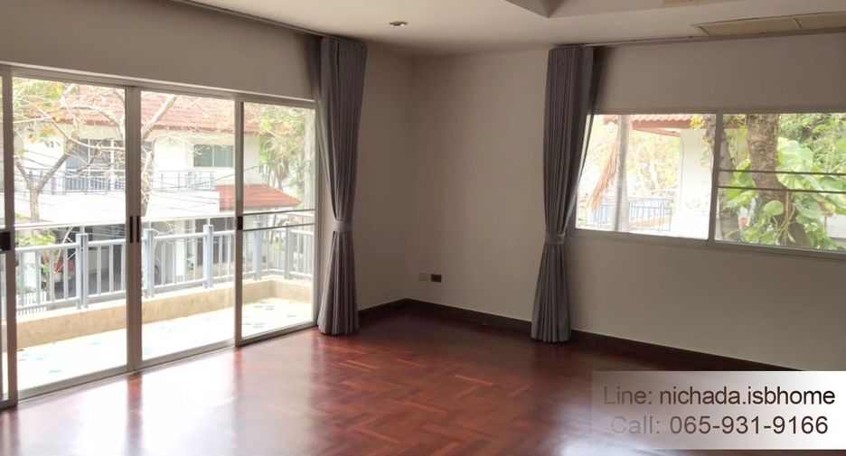 Haus zur Miete und zum Kauf mit 4 Zimmer in Pak Kret, Nonthaburi