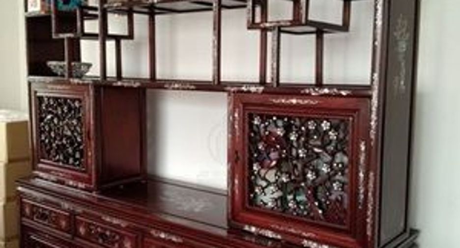 For sale 4 bedrooms house in Phra Khanong, Bangkok