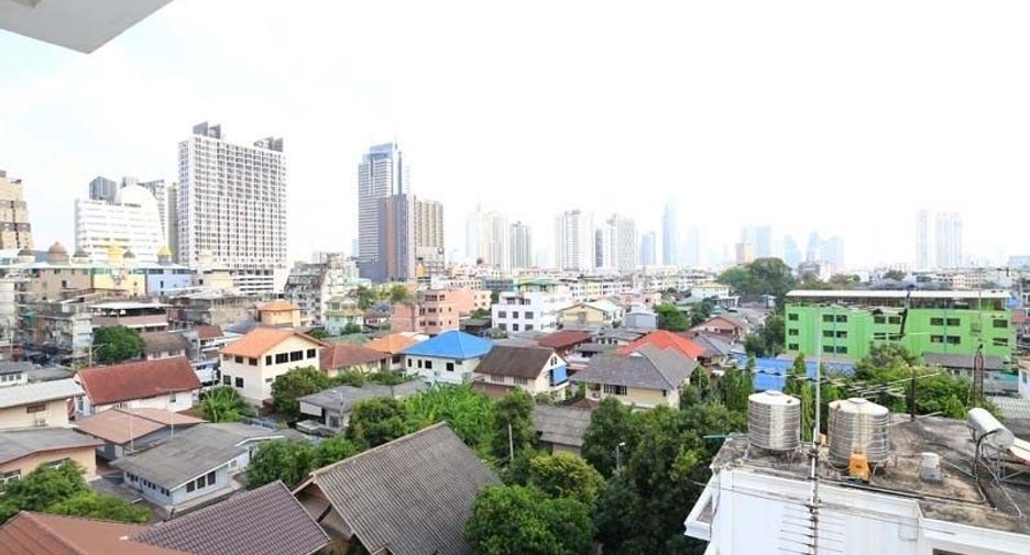 À louer 2 chambres condo à Khlong San, Bangkok