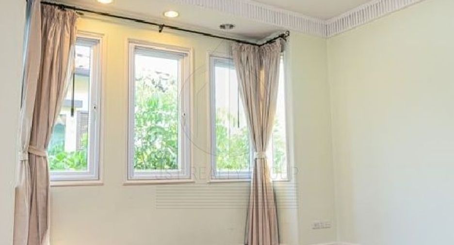 For sale 3 bedrooms house in Bang Phli, Samut Prakan