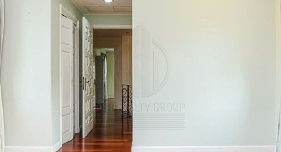 For sale 3 bedrooms house in Bang Phli, Samut Prakan