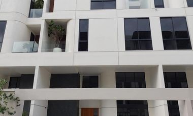 For sale 9 bedrooms townhouse in Yan Nawa, Bangkok