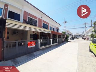 For sale 4 Beds townhouse in Ban Pho, Chachoengsao