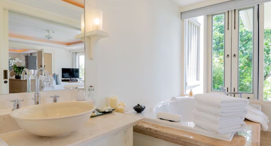 For sale 3 bedrooms villa in Thalang, Phuket