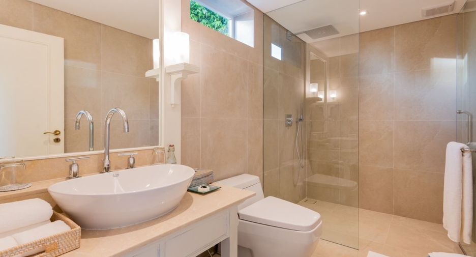 For sale 3 bedrooms villa in Thalang, Phuket