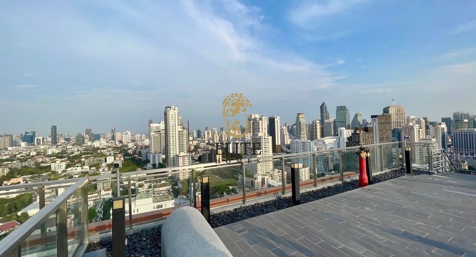 À vendre 3 chambres condo à Watthana, Bangkok