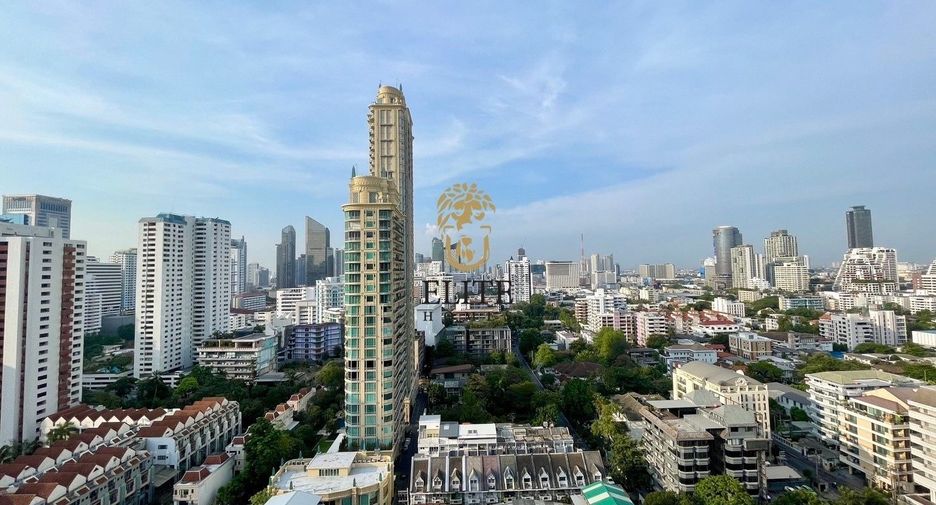 À vendre 3 chambres condo à Watthana, Bangkok