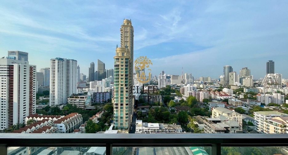 À vendre 3 chambres condo à Watthana, Bangkok