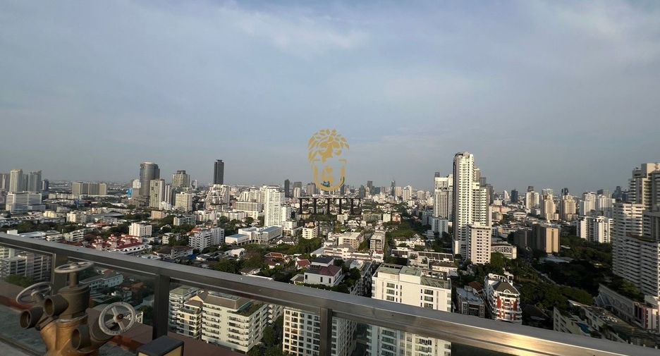 À vendre 3 chambres condo à Watthana, Bangkok