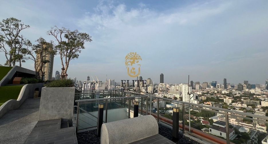 À vendre 3 chambres condo à Watthana, Bangkok