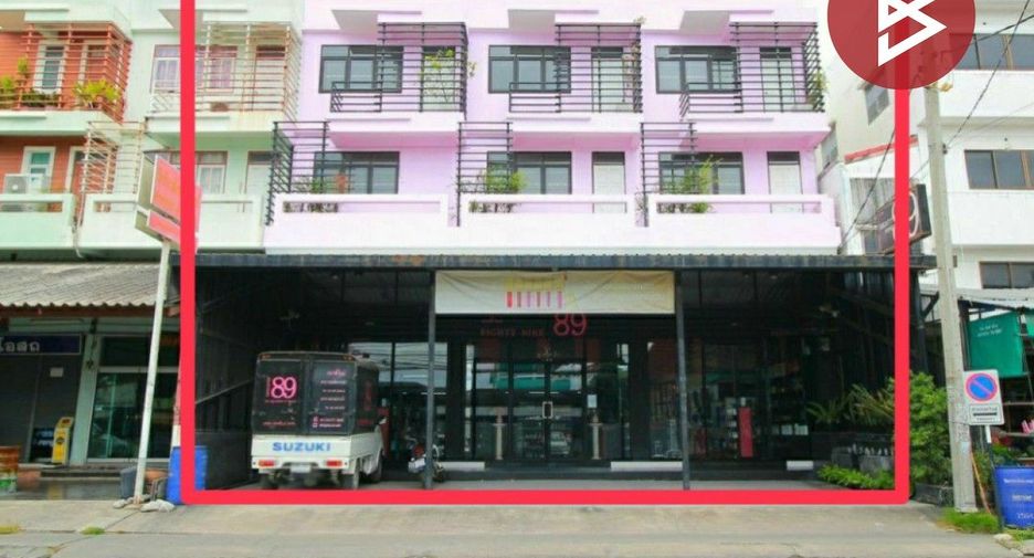 For sale 7 bed retail Space in Mueang Samut Prakan, Samut Prakan