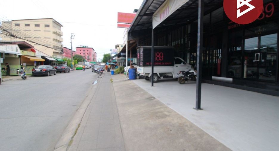 For sale 7 Beds retail Space in Mueang Samut Prakan, Samut Prakan