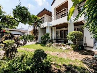 For rent and for sale 3 bed house in Huai Khwang, Bangkok