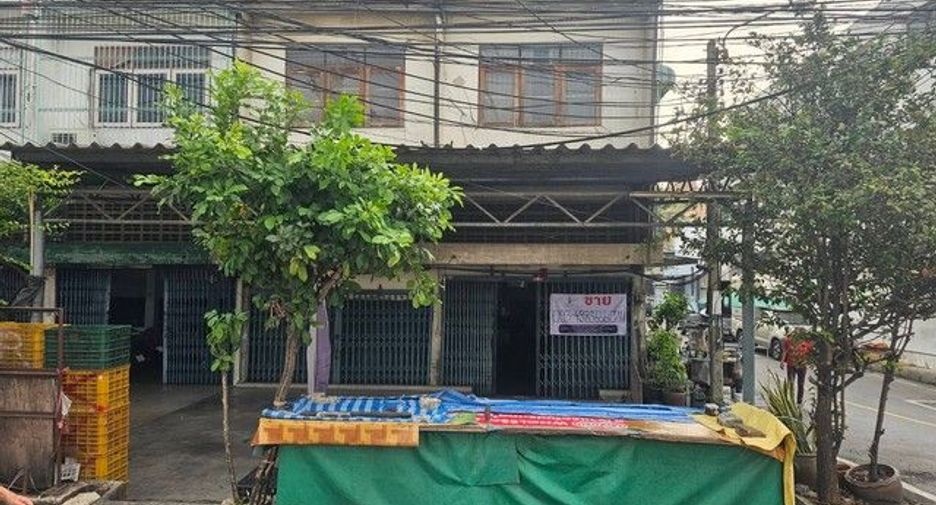 For sale 2 bed retail Space in Bang Phli, Samut Prakan