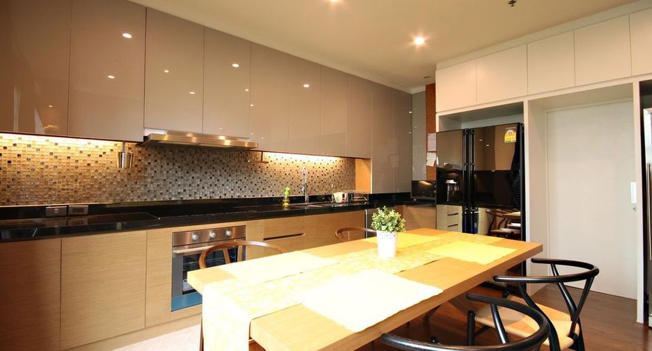 For rent and for sale 3 bedrooms condo in Khlong Toei, Bangkok