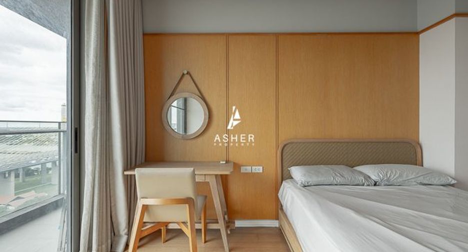 À vendre 3 chambres condo à Yan Nawa, Bangkok