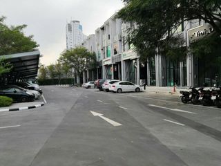 For rent 4 bed retail Space in Bang Phli, Samut Prakan