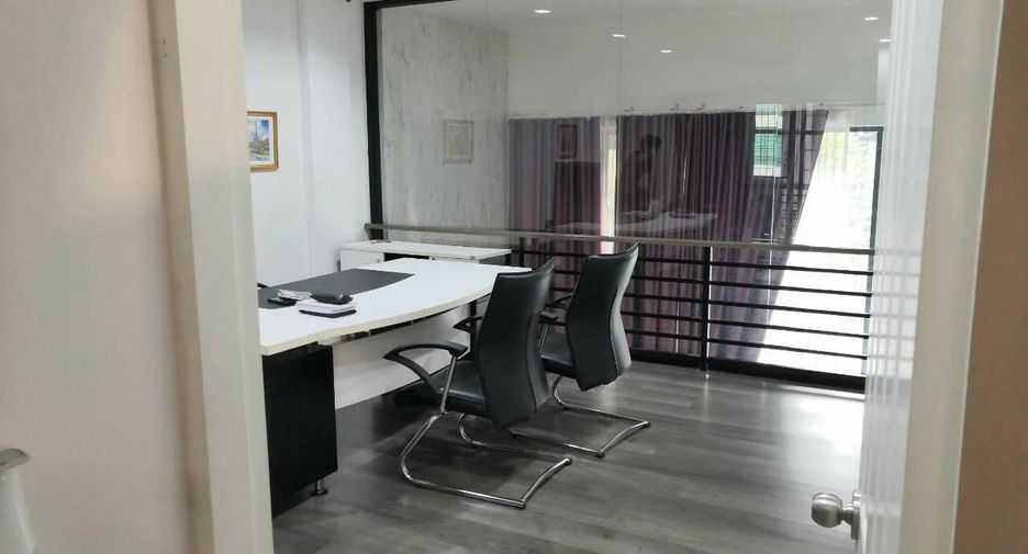 For rent 4 bed retail Space in Bang Phli, Samut Prakan