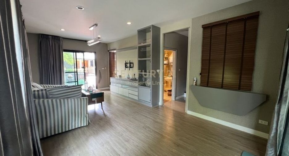 For sale 3 bedrooms house in Prawet, Bangkok