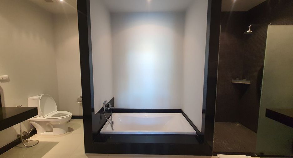 For sale 2 bedrooms villa in Mueang Phuket, Phuket