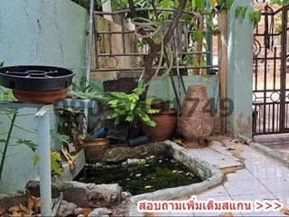 For sale 4 bed townhouse in Bang Khun Thian, Bangkok