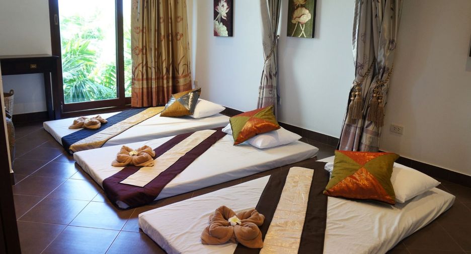 For sale 4 bed villa in Mueang Rayong, Rayong