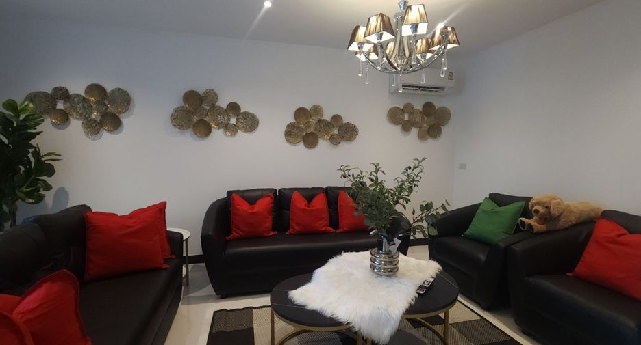 For sale 4 bed villa in Mueang Rayong, Rayong