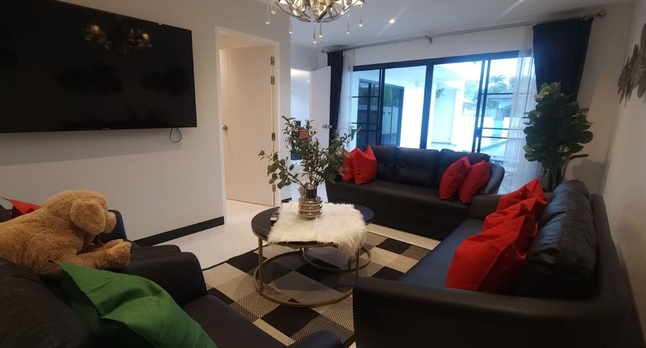 For sale 4 bed villa in Mueang Rayong, Rayong