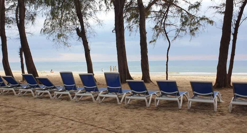 For sale 4 bed villa in Mueang Rayong, Rayong