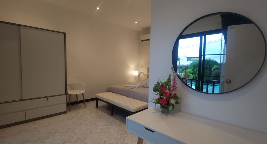 For sale 4 bed villa in Mueang Rayong, Rayong