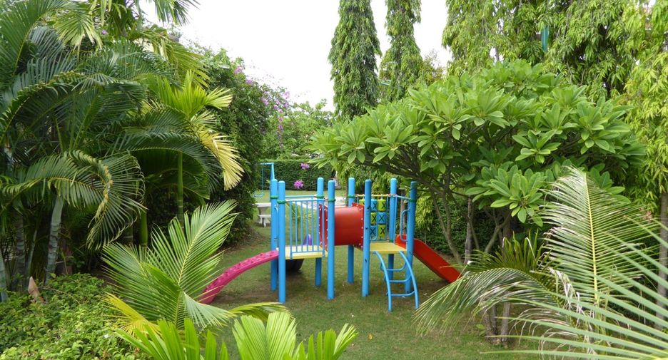 For sale 4 bed villa in Mueang Rayong, Rayong
