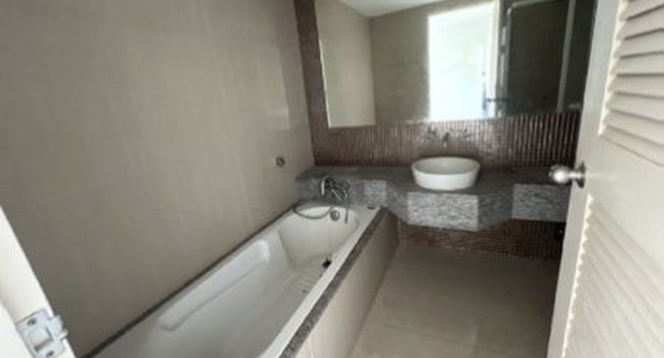 For sale studio apartment in Suan Luang, Bangkok