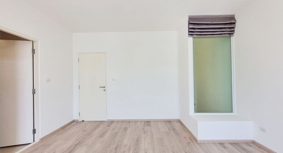 For sale 3 bedrooms townhouse in Bang Phli, Samut Prakan