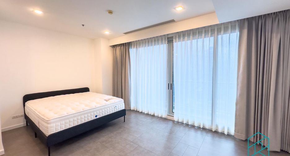 For rent and for sale 3 bedrooms condo in Sathon, Bangkok